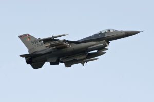 aviano august 11  2011 oup300 f 16cm 91 0359 77thfs 20thfw  shaw afb  sc aviano august 11  2011 oup300 f 16cm 91 0359 77thfs 20thfw  shaw afb  sc