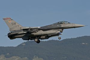 aviano august 14  2011 oup001 f 16cm 91 0372 77thfs 20thfw  shaw afb  sc rtb night mix aviano august 14  2011 oup001 f 16cm 91 0372 77thfs 20thfw  shaw afb  sc rtb night mix