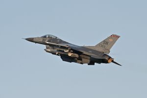 aviano august 21  2011 oup113 f 16cm 91 0359 77thfs 20thfw  shaw afb  sc night mix 03 aviano august 21  2011 oup113 f 16cm 91 0359 77thfs 20thfw  shaw afb  sc night mix 03
