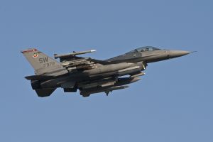 aviano august 24  2011 oup002 f 16cm 91 0372 77thfs 20thfw  shaw afb  sc aviano august 24  2011 oup002 f 16cm 91 0372 77thfs 20thfw  shaw afb  sc