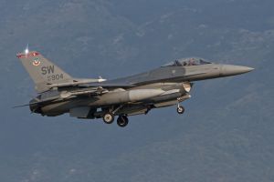 aviano august 31  2011 oup705 f 16cm 92 3904 77thfs 20thfw  shaw afb  sc rtb night mix aviano august 31  2011 oup705 f 16cm 92 3904 77thfs 20thfw  shaw afb  sc rtb night mix