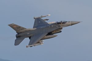 aviano august 31  2011 oup801 f 16cm 91 0389 77thfs 20thfw  shaw afb  sc aviano august 31  2011 oup801 f 16cm 91 0389 77thfs 20thfw  shaw afb  sc