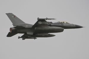 aviano june 02  2011 saif51 f 16a 677 6thsquadron al azraq ab  jordan aviano june 02  2011 saif51 f 16a 677 6thsquadron al azraq ab  jordan