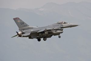 aviano june 04  2011 lucky11 f 16cm 92 3904 77thfs 20thfw  shaw afb  south carolina rtb aviano june 04  2011 lucky11 f 16cm 92 3904 77thfs 20thfw  shaw afb  south carolina rtb
