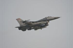 aviano june 18  2011 oup562 f 16cm 91 0359 77thfs 20thfw  shaw afb  south carolina aviano june 18  2011 oup562 f 16cm 91 0359 77thfs 20thfw  shaw afb  south carolina