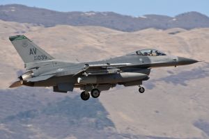 aviano march 20  2011 viper01 f 16cm 89 2039 555thfs 31stfw avianoab  italy aviano march 20  2011 viper01 f 16cm 89 2039 555thfs 31stfw avianoab  italy