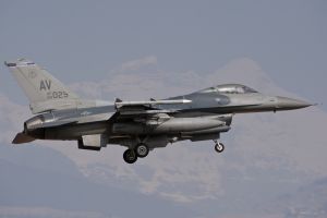 aviano march 26  2011 viper05 f 16cm 89 2029 510thfs 31stfw avianoab  italy aviano march 26  2011 viper05 f 16cm 89 2029 510thfs 31stfw avianoab  italy