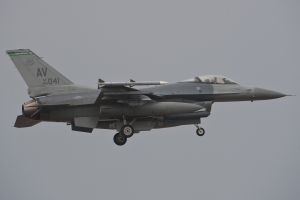 aviano march 26  2011 viper13 f 16cm 89 2041 555thfs 31stfw avianoab  italy aviano march 26  2011 viper13 f 16cm 89 2041 555thfs 31stfw avianoab  italy