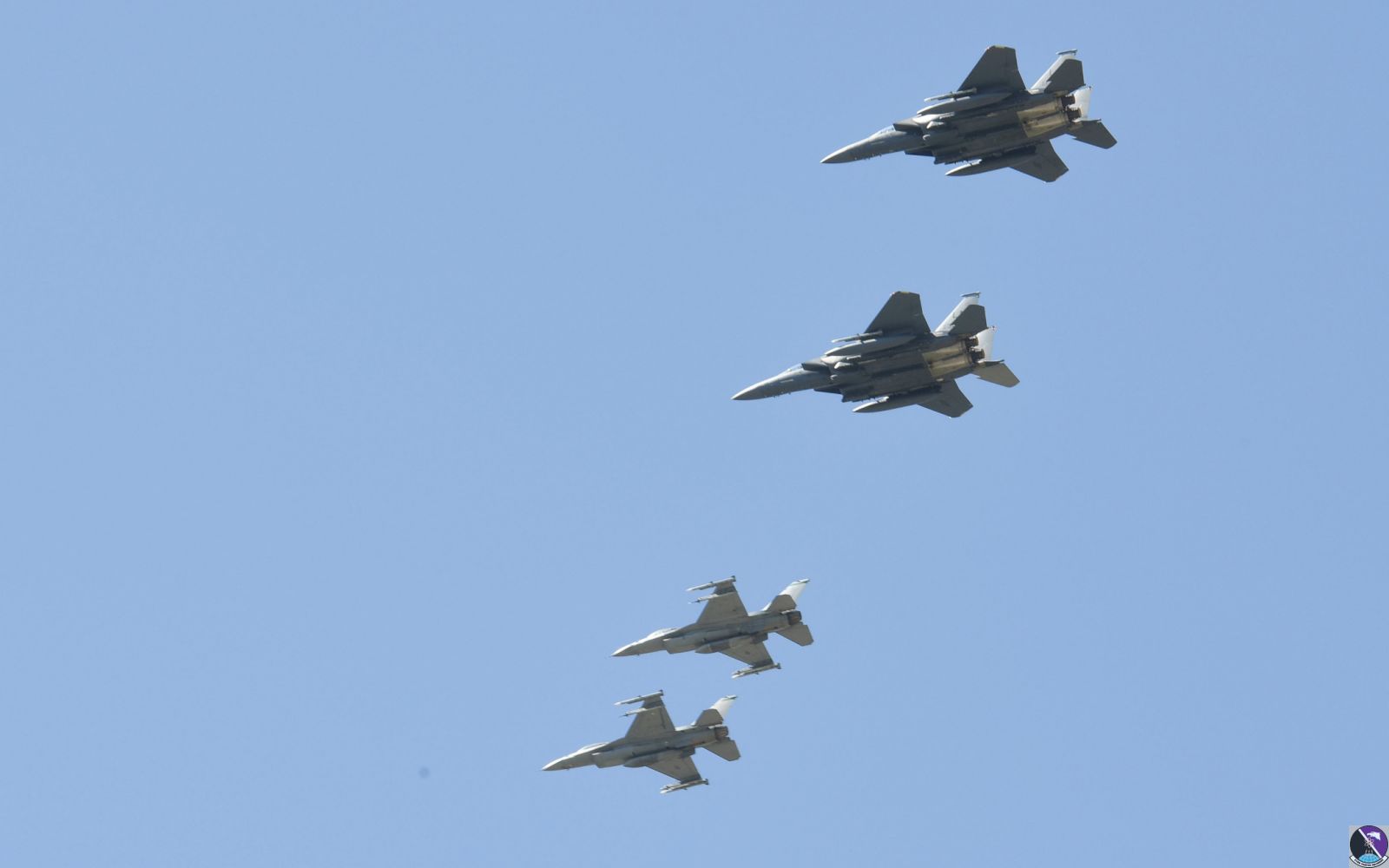 Jets fly over Aviano Jets fly over Aviano