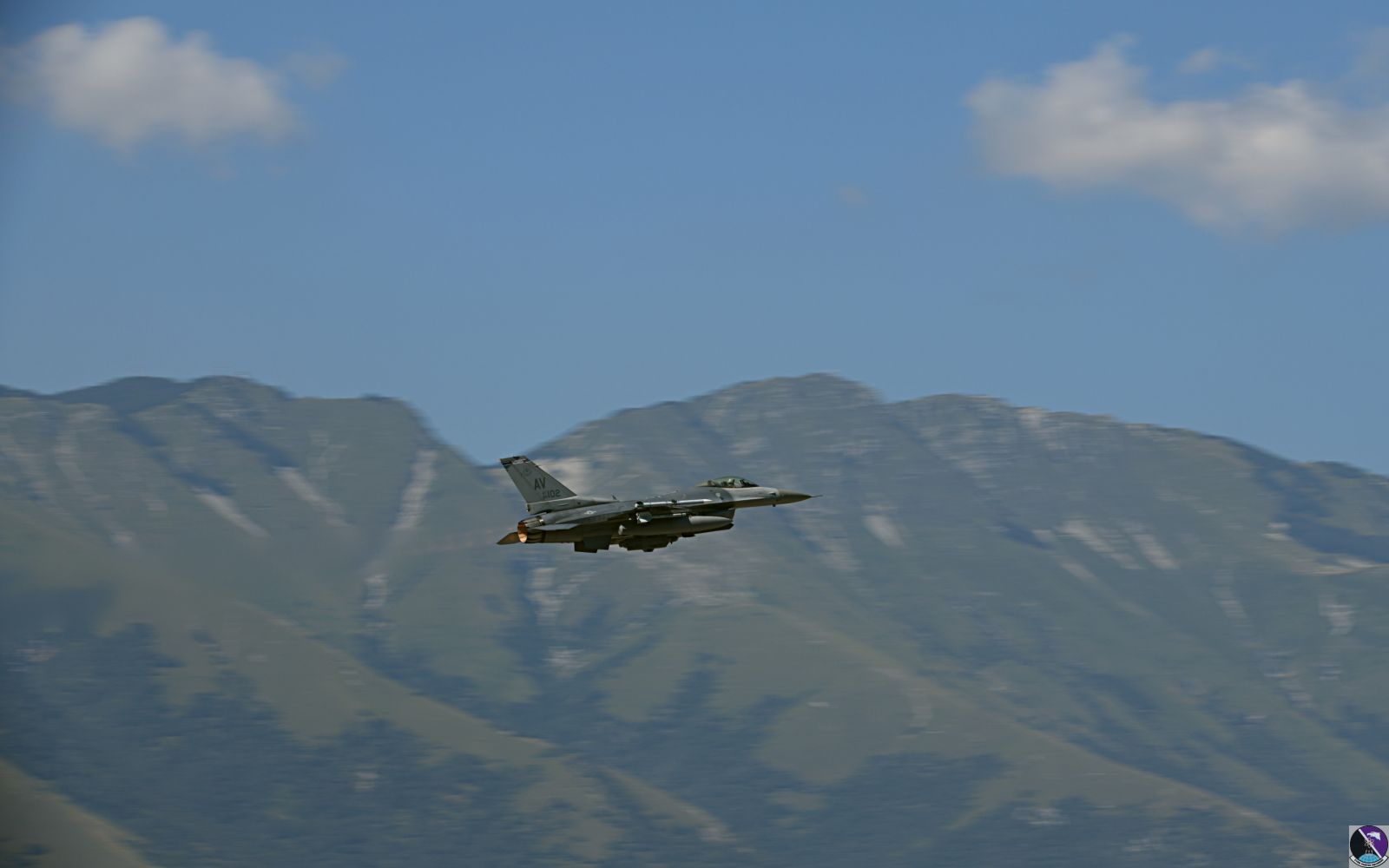 U.S Air Force F-16 Fighting Falcon Flies U.S Air Force F-16 Fighting Falcon Flies